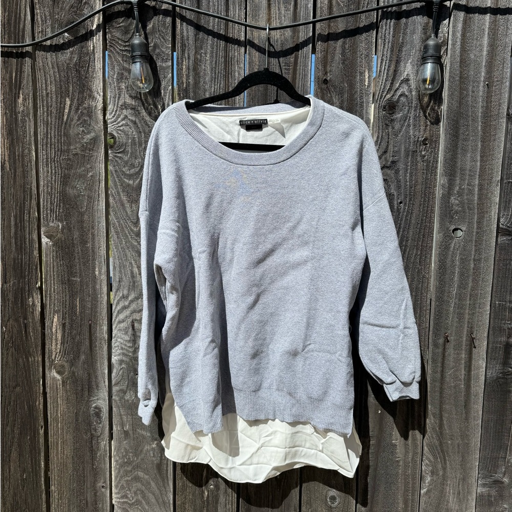 Alice + Olivia Grey Crew Neck Cream Silk Layered Relaxed Fit Sweater Medium